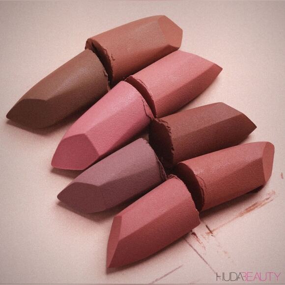 Board Meeting | Power Matte Bullet Lipstick | Huda Beauty | Brand New in Box - Picture 8 of 16